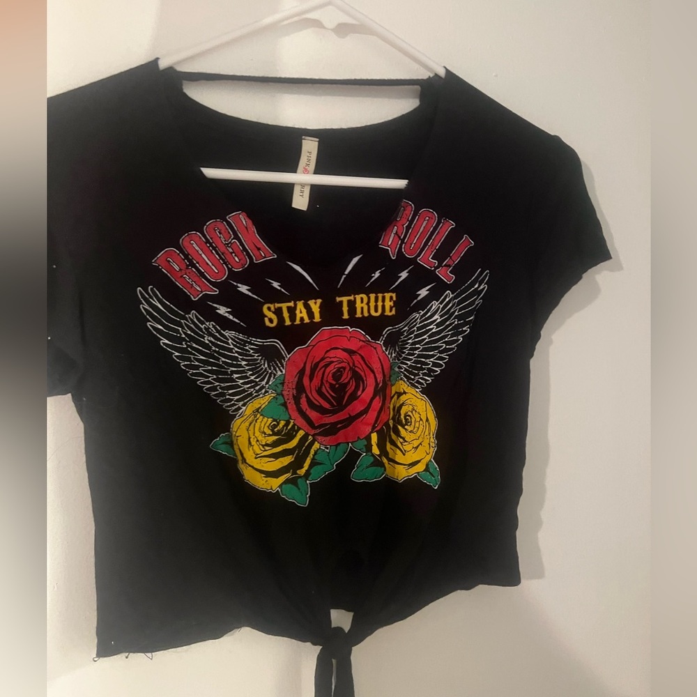 Graphic top